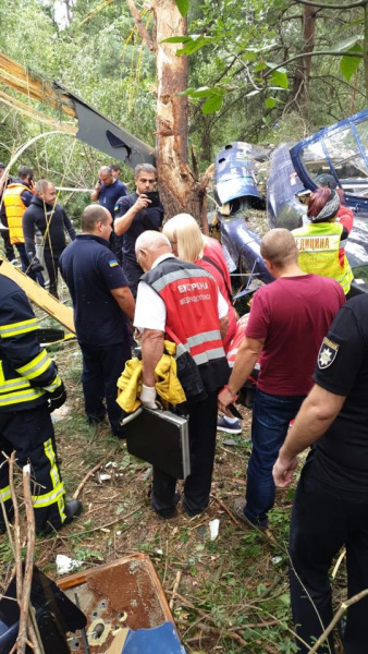 В Киеве упал вертолет, есть пострадавшие